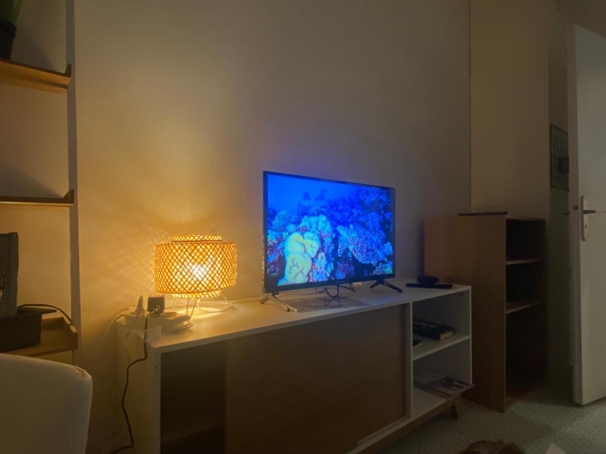 La Maison D'Angelique - Colocation Hoteliere A 150M Gare Tgv- Grande Cuisine Equipee & Salon - Fibre - Netflix Niort Eksteriør billede