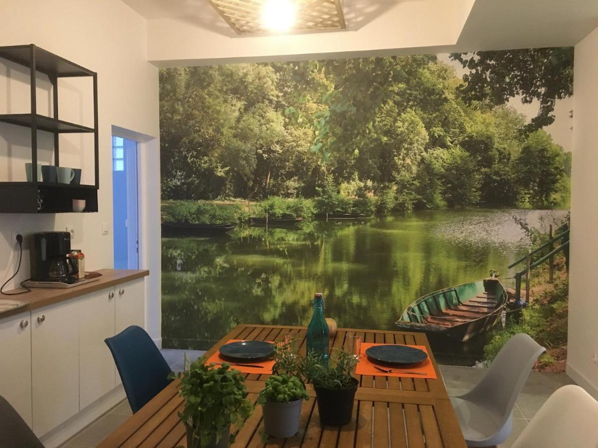 La Maison D'Angelique - Colocation Hoteliere A 150M Gare Tgv- Grande Cuisine Equipee & Salon - Fibre - Netflix Niort Eksteriør billede